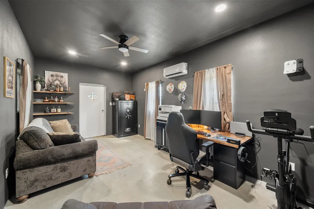 381 County Road 3050 Purdon, TX 76679