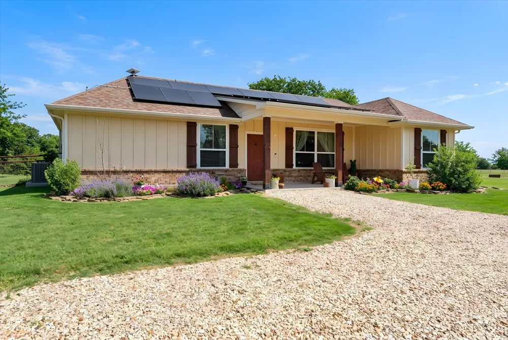 381 County Road 3050 Purdon, TX 76679