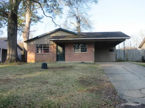 9422 Normandie Drive