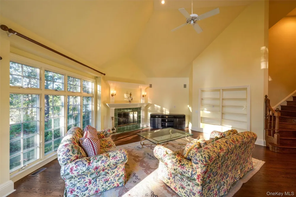 8 Fish Creek Lane Remsenburg, NY 11960