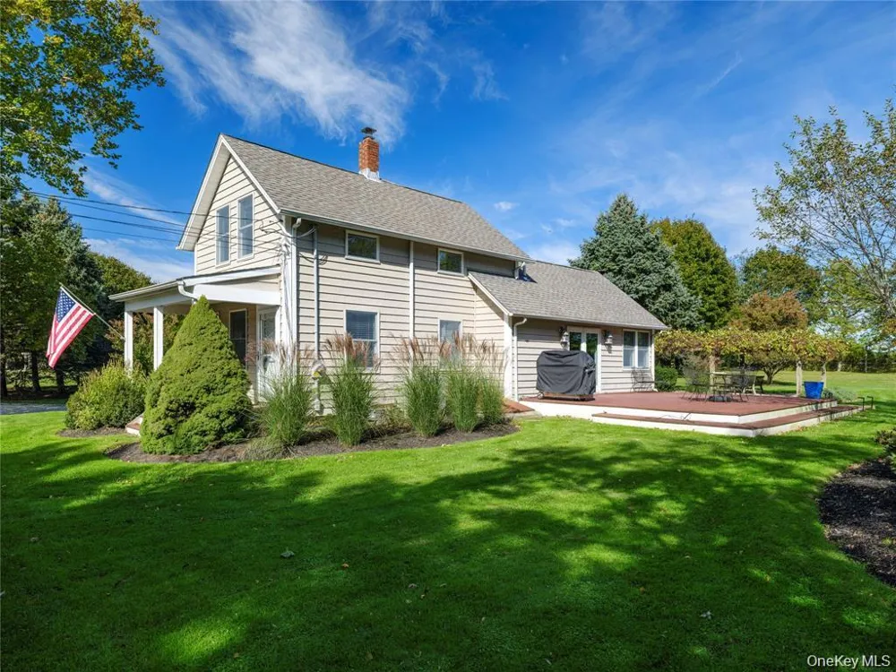 3275 Skunk Lane Cutchogue, NY 11935