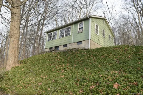 36 Paradise Hill