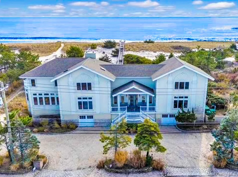 605 Dune Road Westhampton, NY 11977