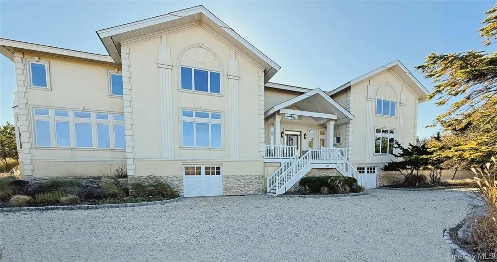 605 Dune Road Westhampton, NY 11977