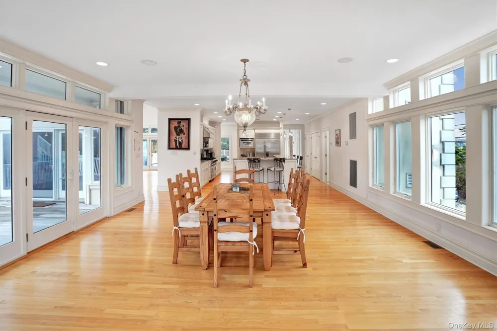 605 Dune Road Westhampton, NY 11977