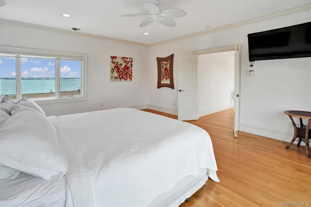 605 Dune Road Westhampton, NY 11977