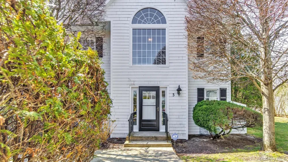 25 Mitchell #3 Westhampton Beach, NY 11978
