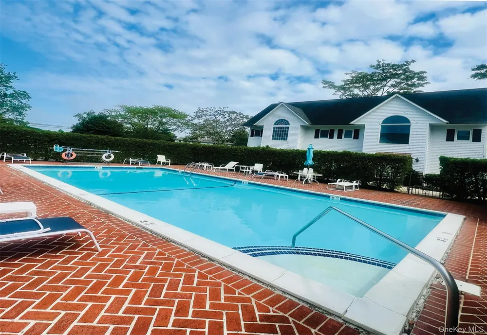 25 Mitchell #3 Westhampton Beach, NY 11978