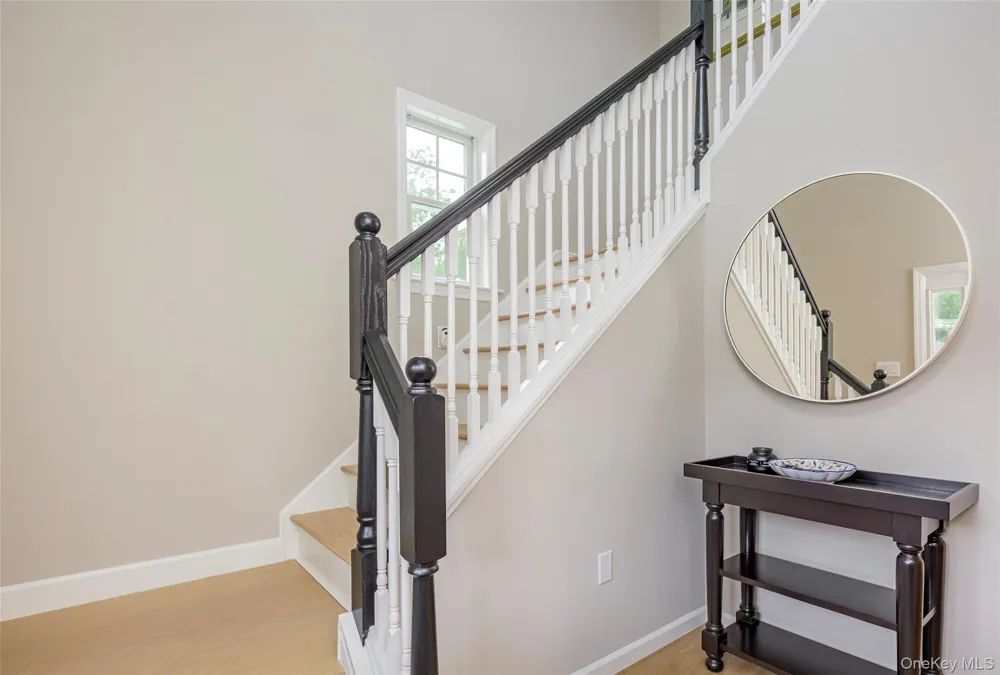 15 S Beach Road Southampton, NY 11968