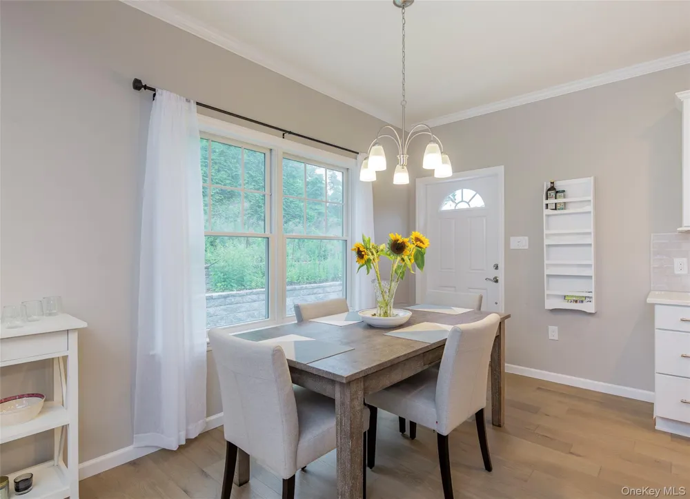 15 S Beach Road Southampton, NY 11968