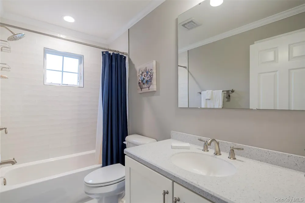 15 S Beach Road Southampton, NY 11968