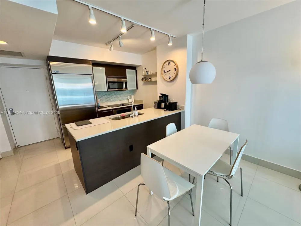 500 Brickell Ave #1204 Miami, FL 33131