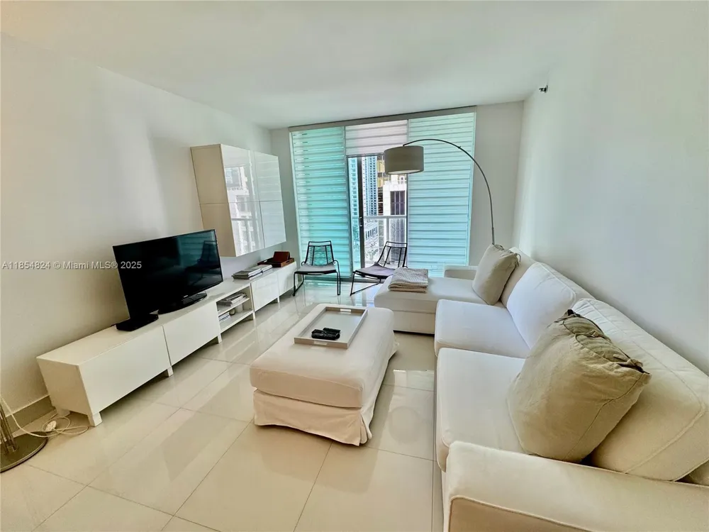 500 Brickell Ave #1204 Miami, FL 33131