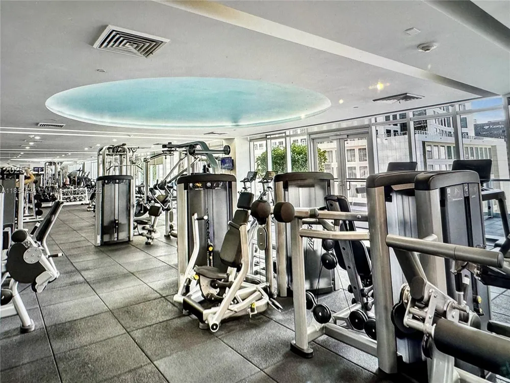 500 Brickell Ave #1204 Miami, FL 33131