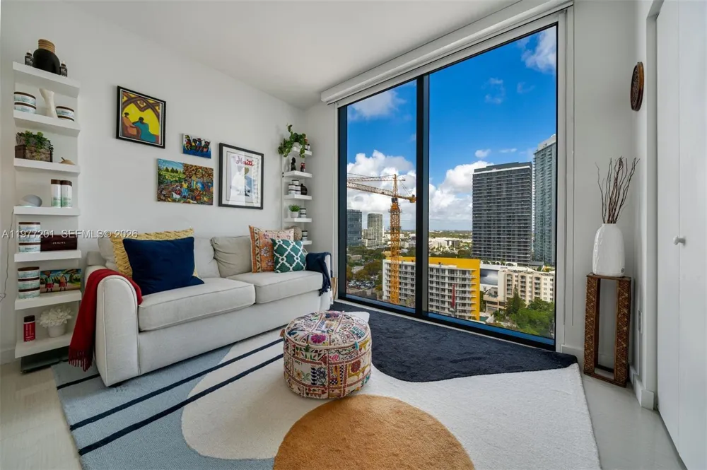 460 NE 28th St #1901 Miami, FL 33137