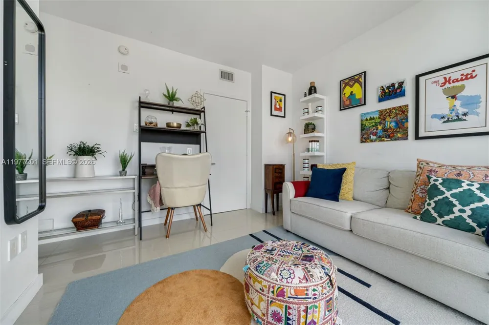 460 NE 28th St #1901 Miami, FL 33137