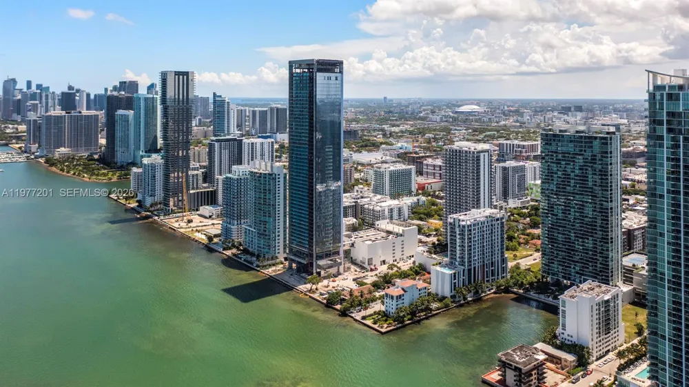 460 NE 28th St #1901 Miami, FL 33137