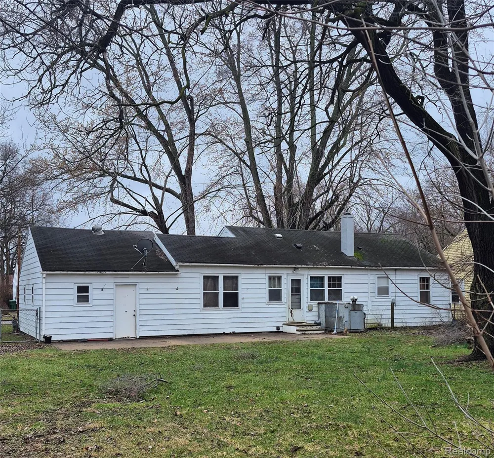 1515 Inner Drive Niles City, MI 49120