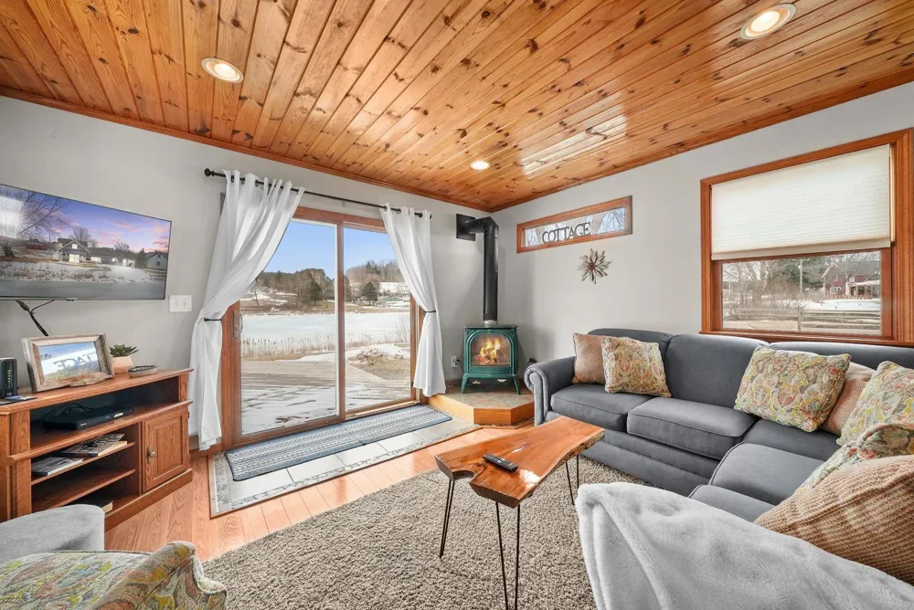 9351 E 50 ROAD Clam Lake Township, MI 49601