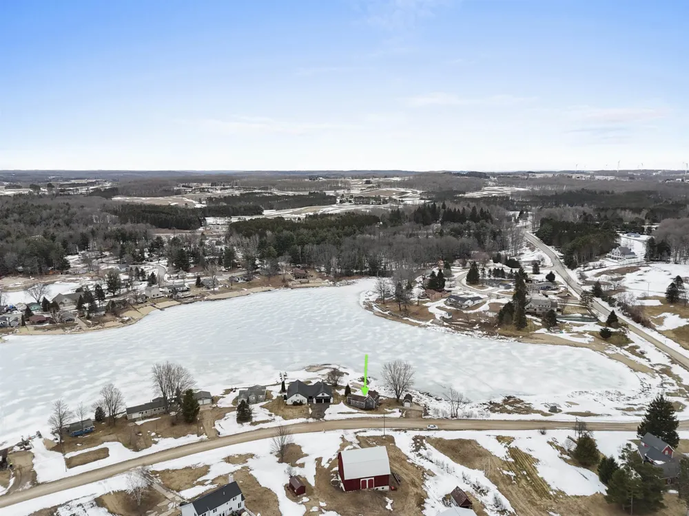 9351 E 50 ROAD Clam Lake Township, MI 49601