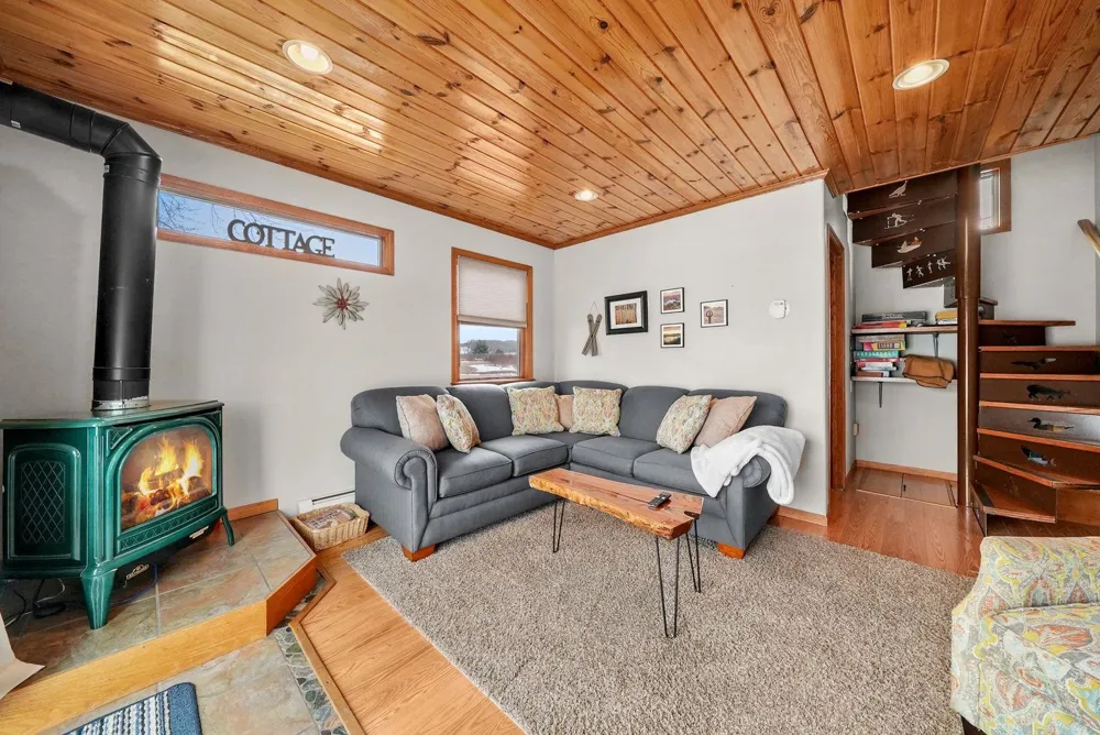 9351 E 50 ROAD Clam Lake Township, MI 49601