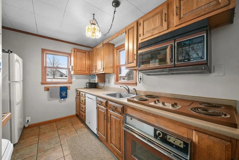 9351 E 50 ROAD Clam Lake Township, MI 49601