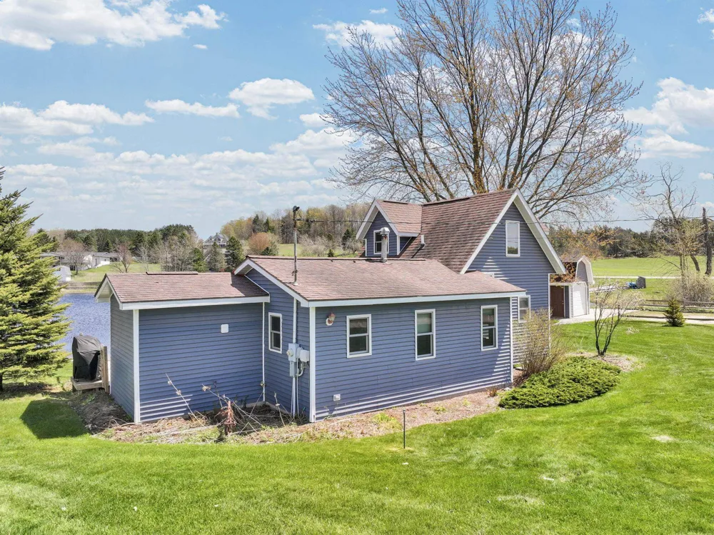 9351 E 50 ROAD Clam Lake Township, MI 49601