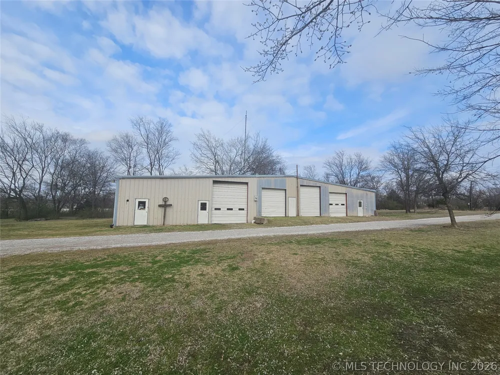20656 S 4180 ROAD Claremore, OK 74019