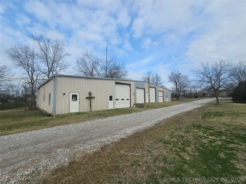 20656 S 4180 ROAD Claremore, OK 74019