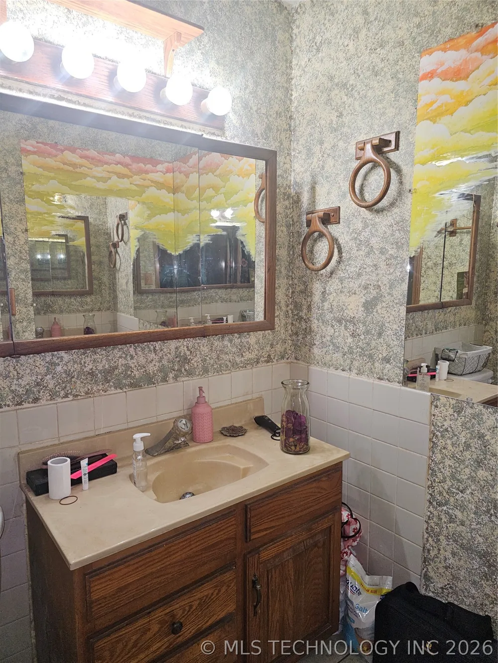 20656 S 4180 ROAD Claremore, OK 74019