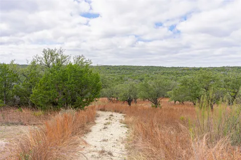 6611 Singleton Bend Road