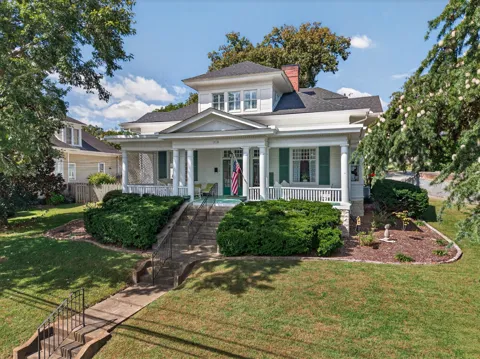 310 Mulberry Ave