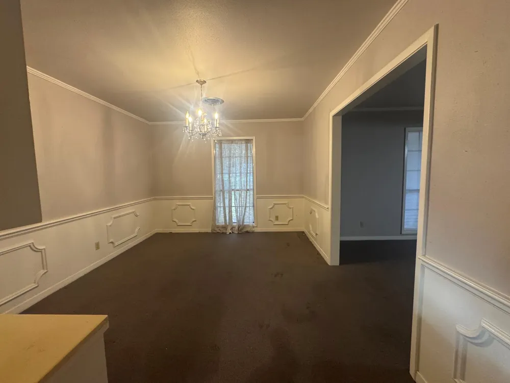 307 S Market Street Louise, TX 77455
