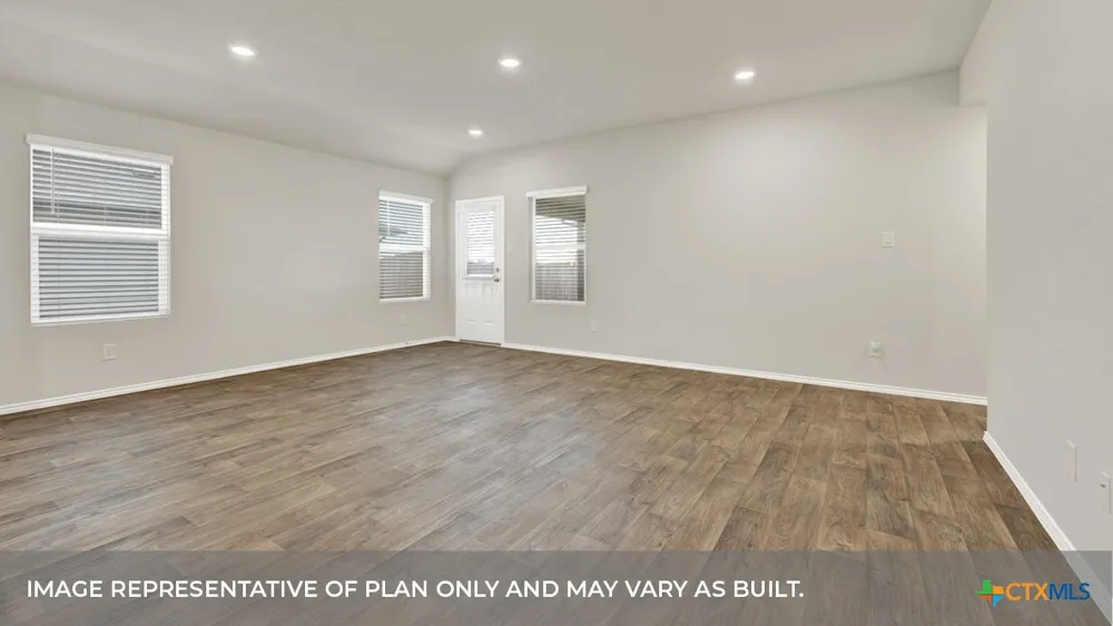 327 BOATMAN Cove Seguin, TX 78155