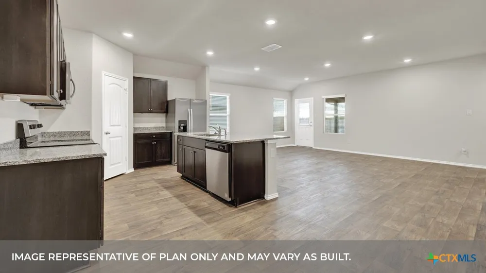 327 BOATMAN Cove Seguin, TX 78155