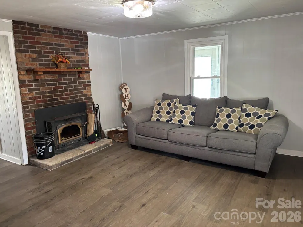262 Blackberry Lane Bakersville, NC 28705