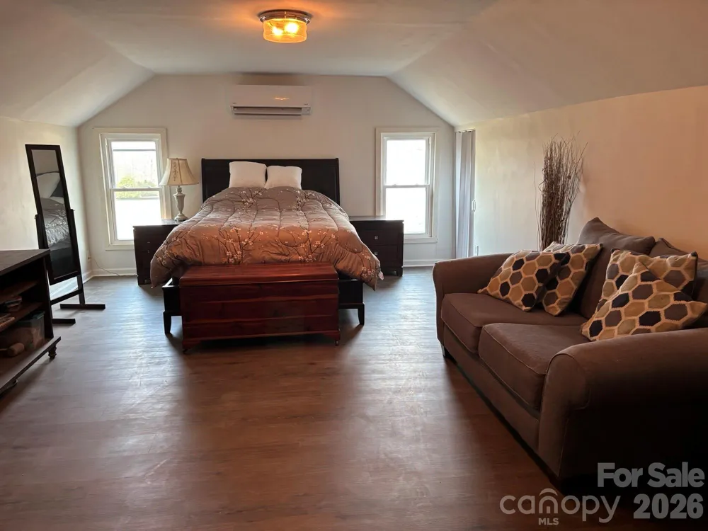 262 Blackberry Lane Bakersville, NC 28705