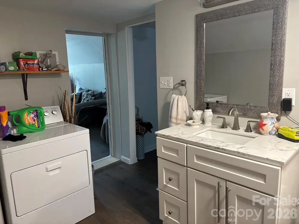 262 Blackberry Lane Bakersville, NC 28705