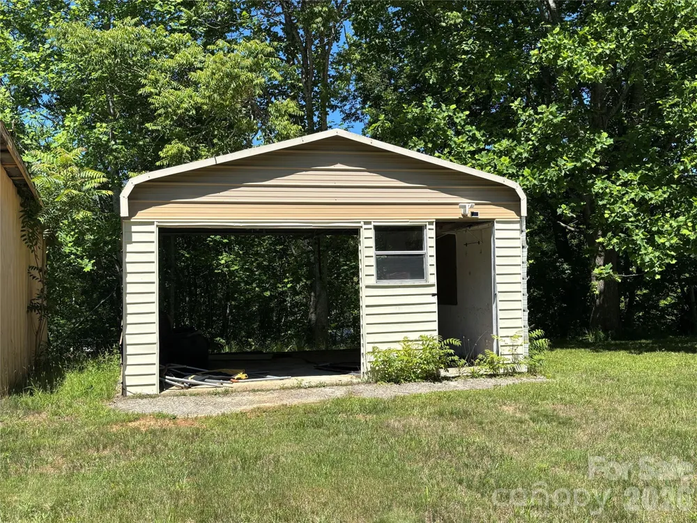 262 Blackberry Lane Bakersville, NC 28705