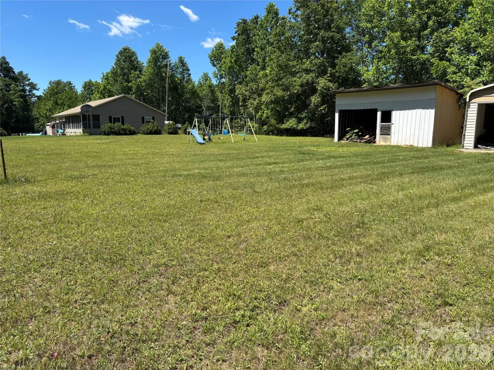 262 Blackberry Lane Bakersville, NC 28705