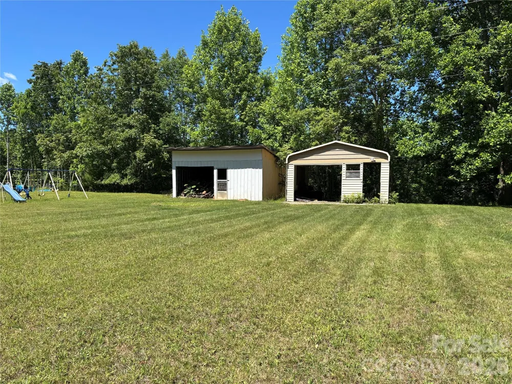 262 Blackberry Lane Bakersville, NC 28705