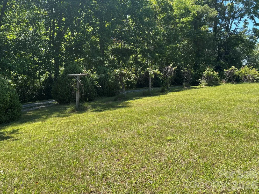 262 Blackberry Lane Bakersville, NC 28705