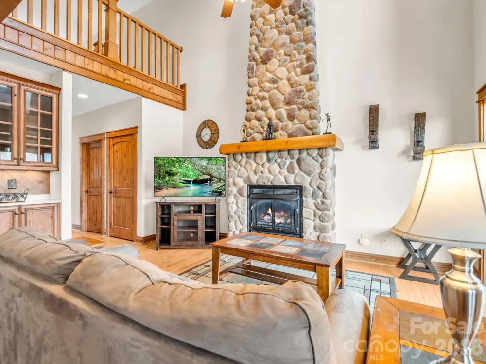268 Wambli Pass Lake Lure, NC 28746