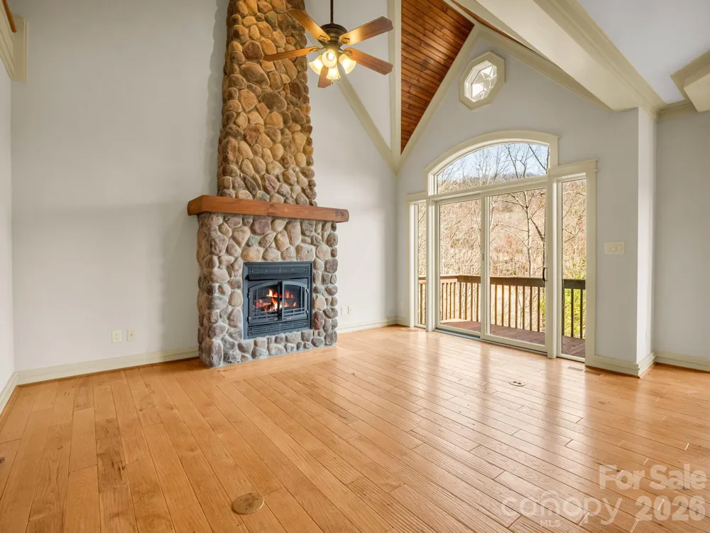 268 Wambli Pass Lake Lure, NC 28746