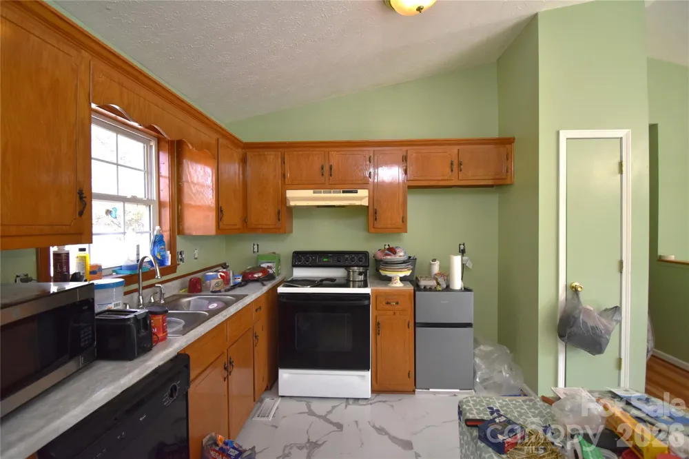 151 Cedar Valley Road Hudson, NC 28638