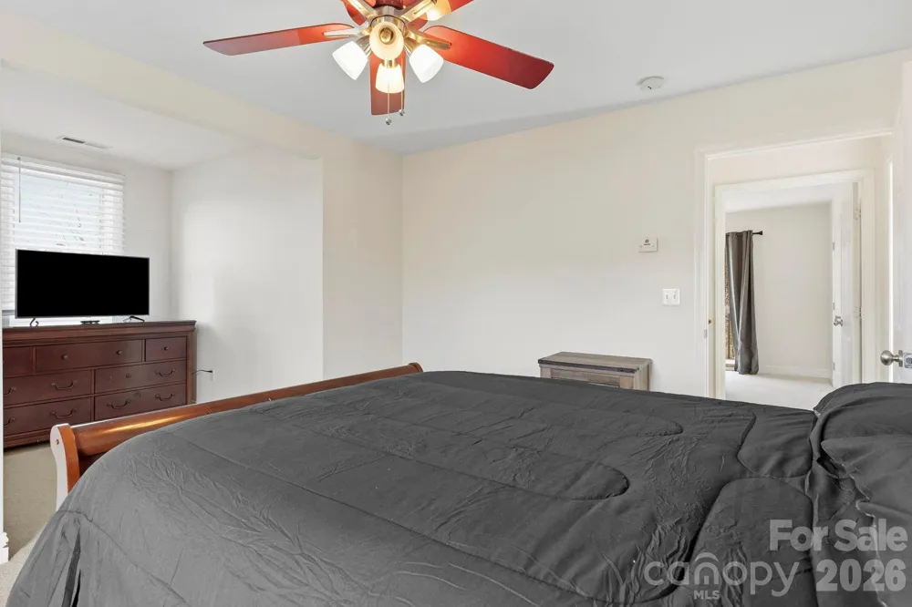 11 Roberts Drive Swannanoa, NC 28778