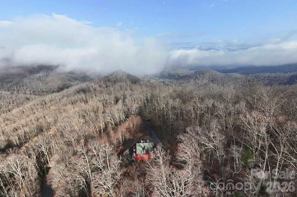 11 Roberts Drive Swannanoa, NC 28778