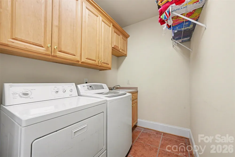 4837 Beth Lane Harrisburg, NC 28075