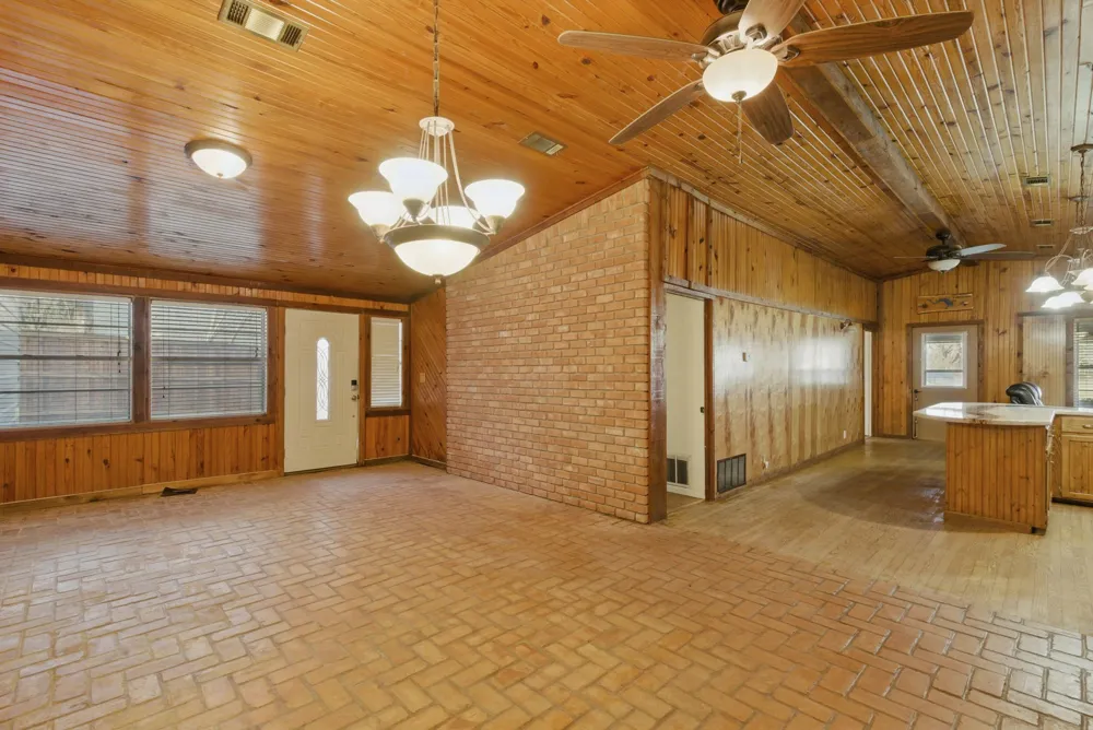 215 County Road 564 Eastland, TX 76448
