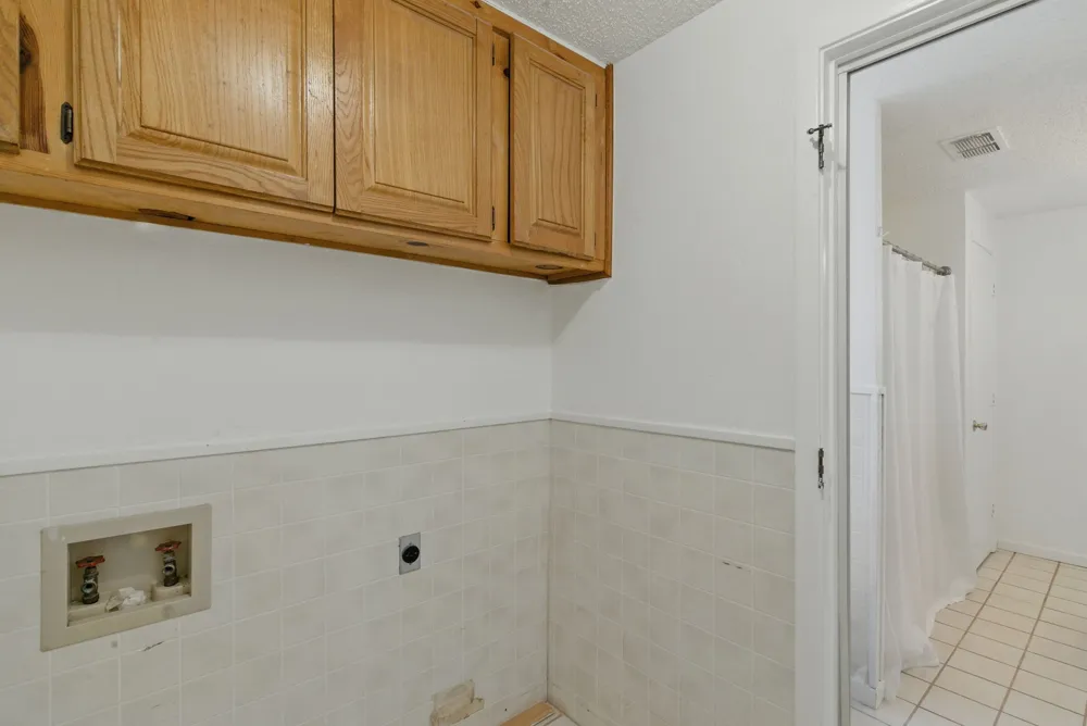 215 County Road 564 Eastland, TX 76448